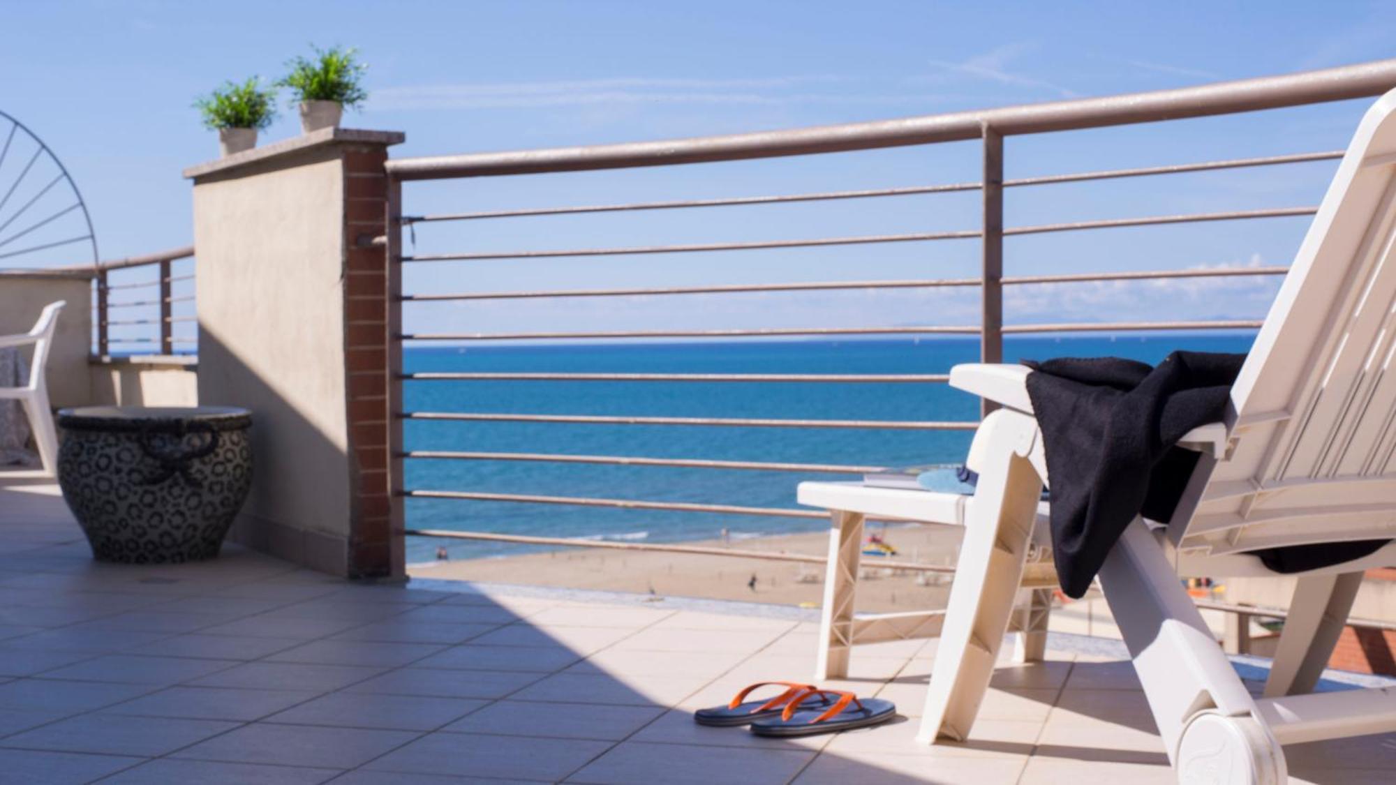 Residence Mediterraneo Марина-ди-Гроссето Экстерьер фото