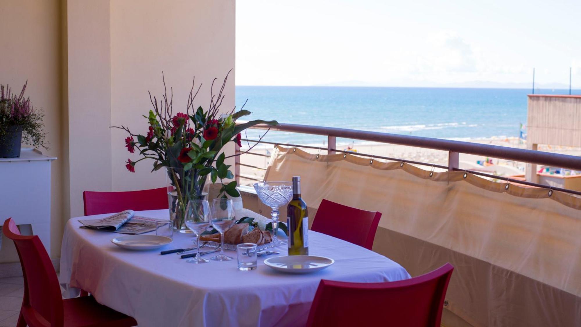 Residence Mediterraneo Марина-ди-Гроссето Экстерьер фото